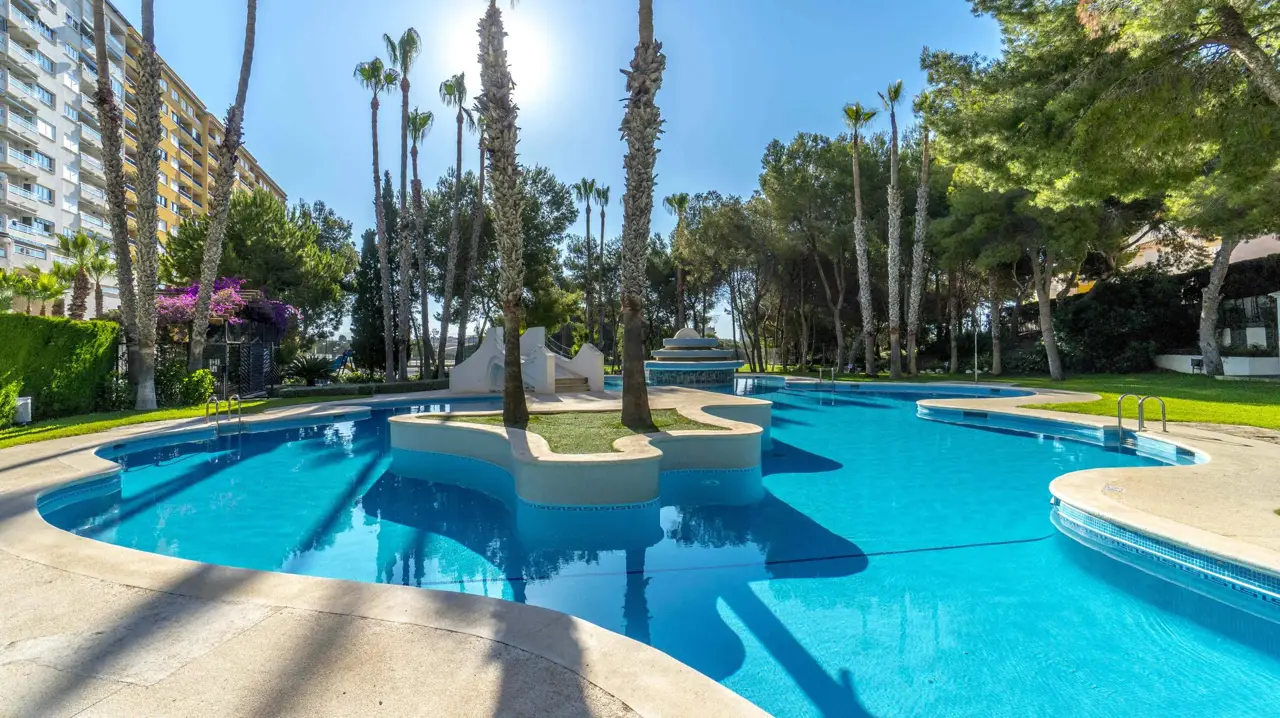 Appartement à Campoamor Alicante : Vente Immobilier - Vue Mer et Plus