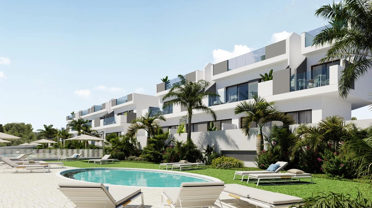 Maison de ville à Los Balcones, Torrevieja – 2 chambres, piscine privée et vue lac salé