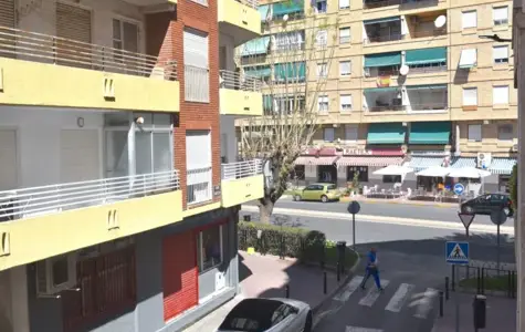 Grand Appartement à Crevillente Centre : Vente - 3 Chambres avec Terrasse !