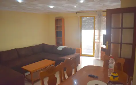 Grand Appartement à Crevillente Centre : Vente - 3 Chambres avec Terrasse !