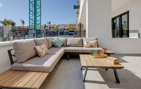Appartements vue mer à Playa Flamenca – Résidence de luxe avec piscine et spa