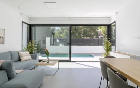 Villa moderne clé en main à Pilar de la Horadada – Dernière opportunité avec piscine privée et solarium