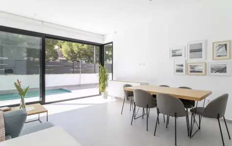 Villa moderne clé en main à Pilar de la Horadada – Dernière opportunité avec piscine privée et solarium